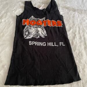 Hooters tank top, size extra small, XS